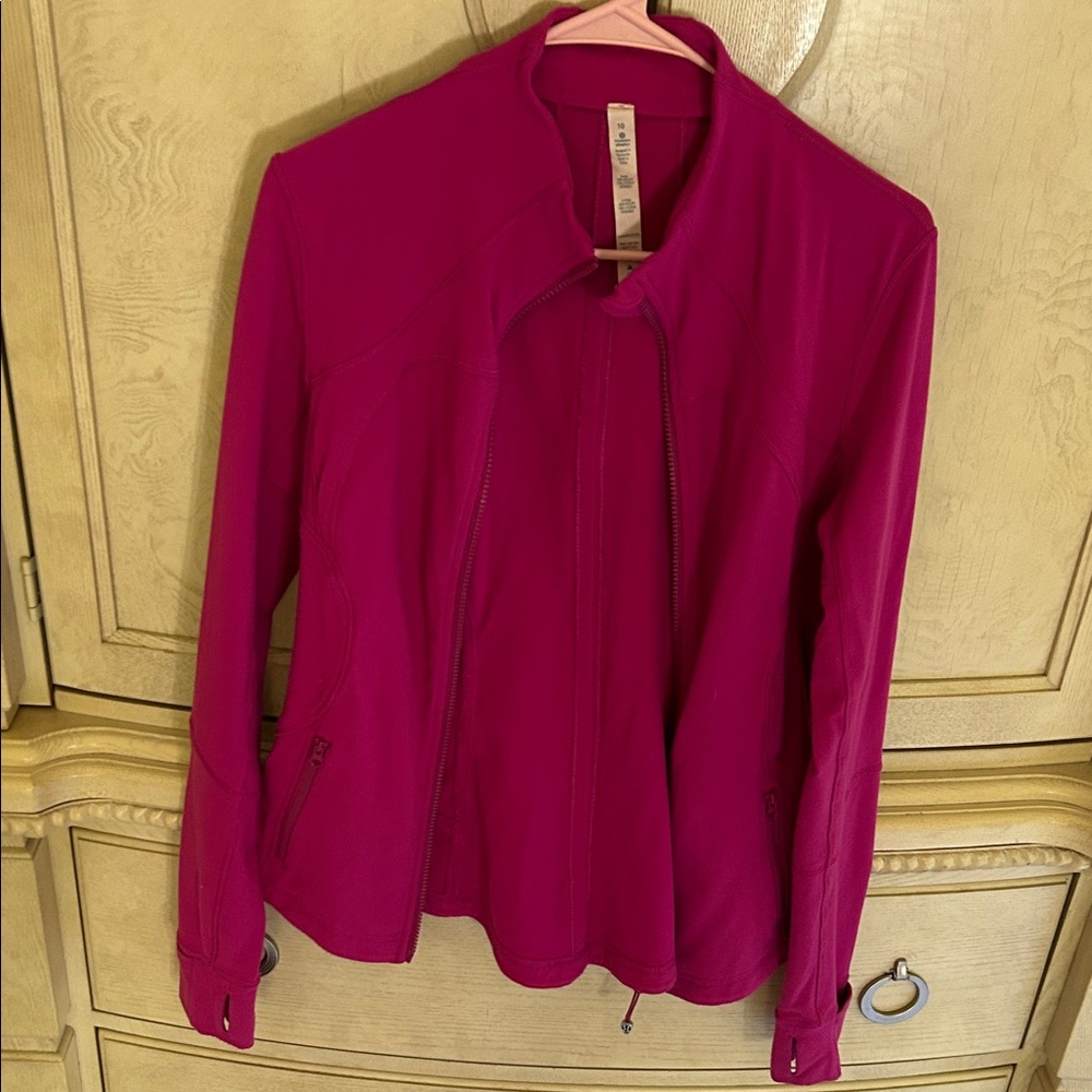 lululemon athletica fuchsia/magenta zip jacket
